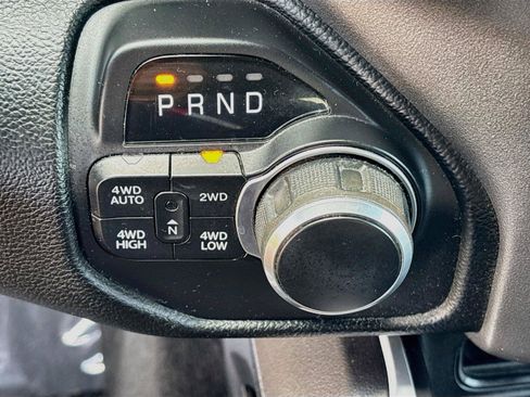 Used 2021 RAM 1500 Big Horn AWD/4WD image 16