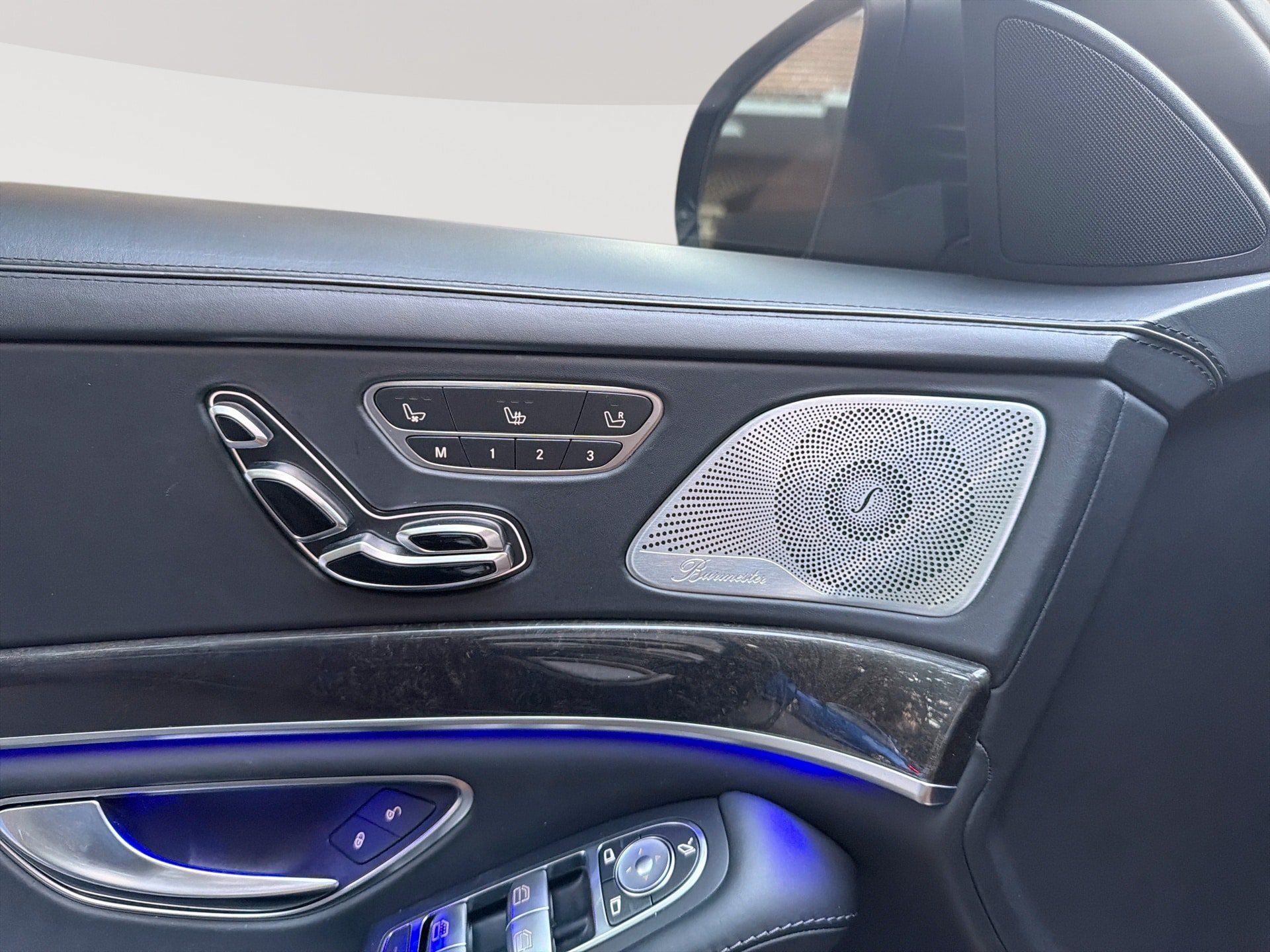 Used 2019 Mercedes-Benz S 560 Sedan image 14