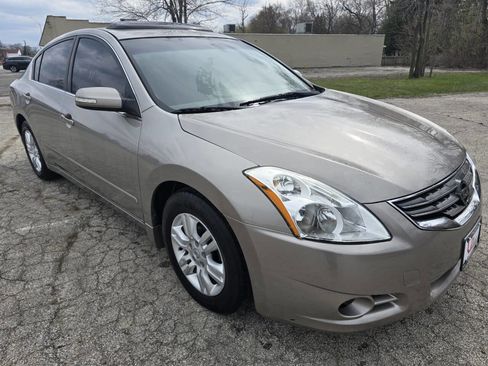 Used 2012 Nissan Altima 2.5 SL w/ 2.5SL Pkg image 2