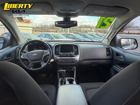 Used 2021 Chevrolet Colorado LT w/ LT Convenience Package image 13