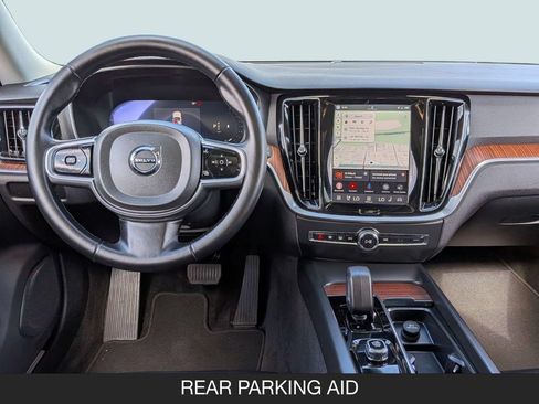 Used 2025 Volvo V60 B5 Cross Country Plus AWD/4WD image 13