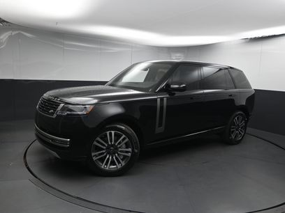 New 2025 Land Rover Range Rover Long Wheelbase SE
