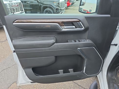 Used 2023 GMC Sierra 1500 Elevation AWD/4WD image 17