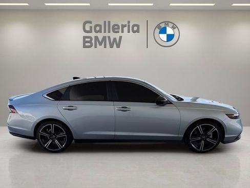 Used 2025 Honda Accord Sport image 6