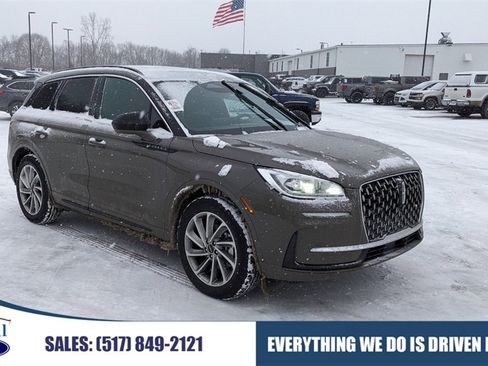 Used 2025 Lincoln Corsair Grand Touring w/ Towing Package image 1