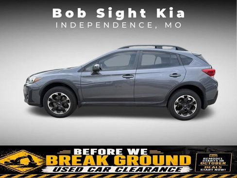 Used 2022 Subaru Crosstrek 2.0i Premium w/ Moonroof Package AWD/4WD image 5