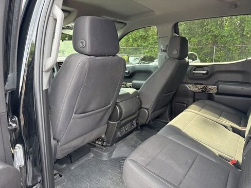 Used 2024 Chevrolet Silverado 1500 Custom Trail Boss w/ Realtree Special Edition image 11