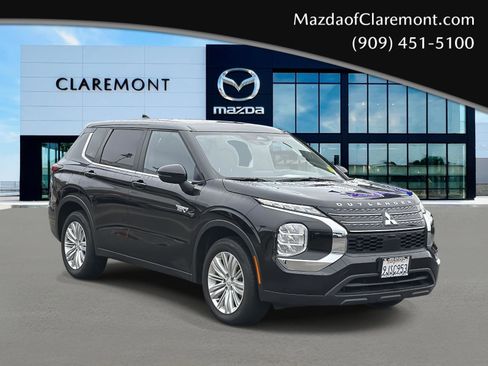 Used 2023 Mitsubishi Outlander ES image 1