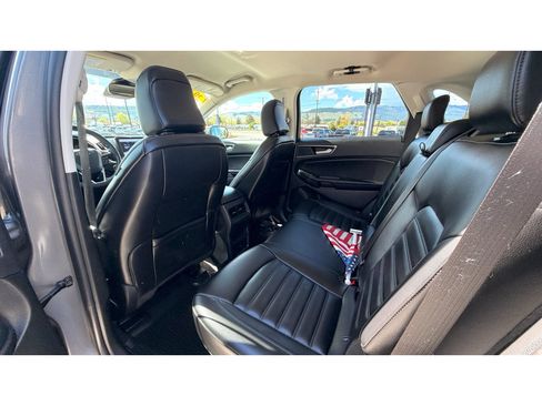 Used 2024 Ford Edge SEL w/ Cargo Accessory Package AWD/4WD image 15