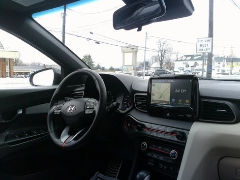 Used 2019 Hyundai Veloster Turbo Ultimate image 21