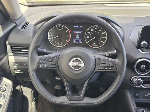 Used 2025 Nissan Sentra S FWD image 14