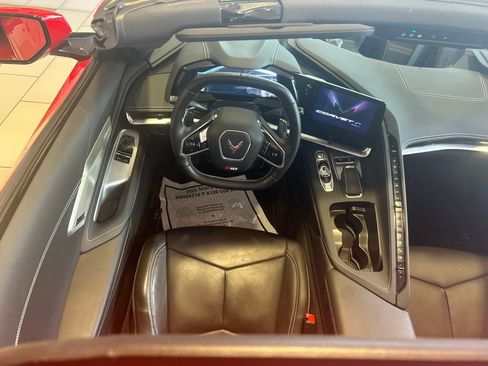 Used 2024 Chevrolet Corvette Stingray w/ Z51 Performance Package image 9