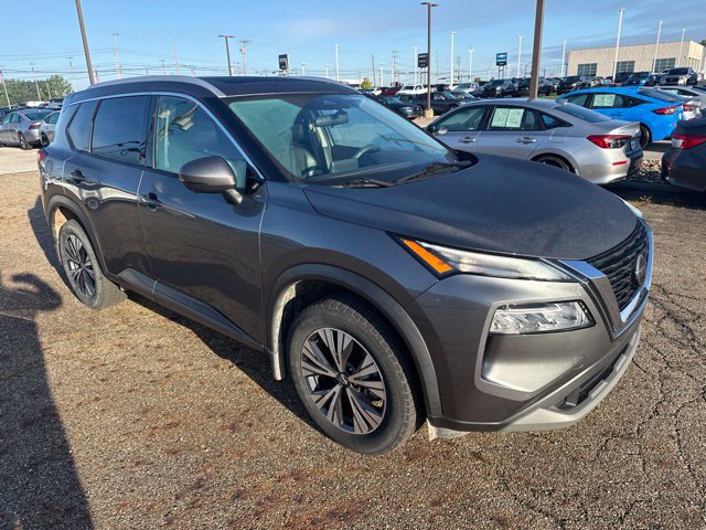 Used 2021 Nissan Rogue SV w/ Premium Package AWD/4WD image 2