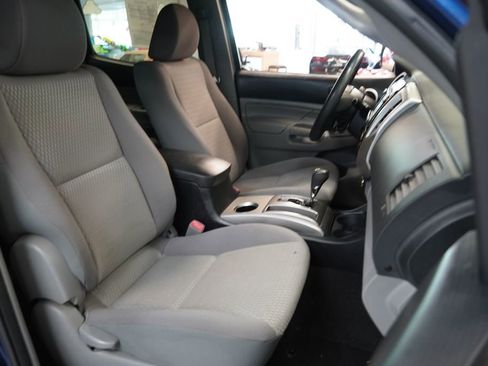 Used 2015 Toyota Tacoma 4x4 Double Cab w/ SR5 Package image 31