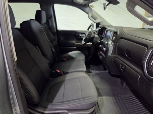 Used 2020 Chevrolet Silverado 1500 RST image 9