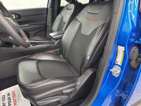 Used 2025 Jeep Compass Trailhawk AWD/4WD image 21