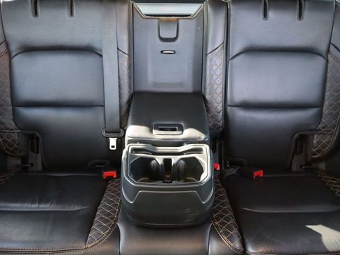 Used 2020 Jeep Wrangler Unlimited Sahara image 42