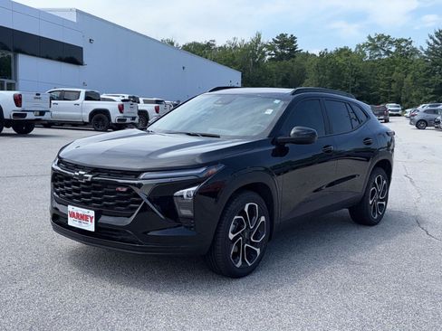Used 2025 Chevrolet Trax RS w/ Sunroof Package image 1