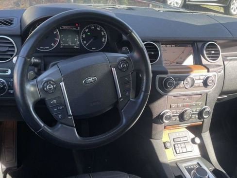 Used 2016 Land Rover LR4 HSE AWD/4WD image 3