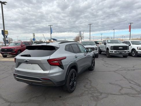 Used 2024 Chevrolet Trax ACTIV image 6