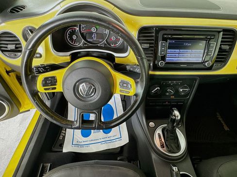 Used 2013 Volkswagen Beetle 2.5 FWD image 12