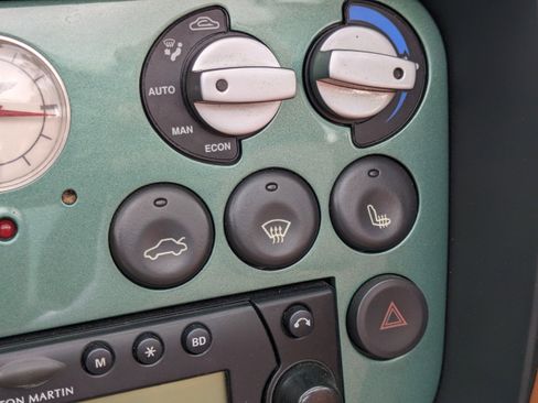 Used 2003 Aston Martin DB7 Vantage RWD image 28