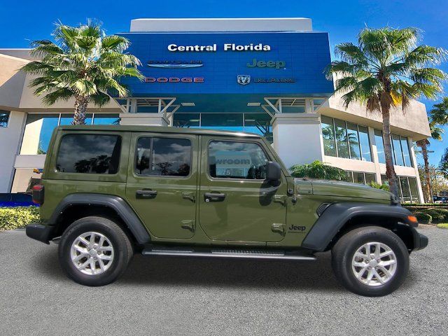 Used 2023 Jeep Wrangler Unlimited Sport w/ Sun And Sound Package AWD/4WD image 4