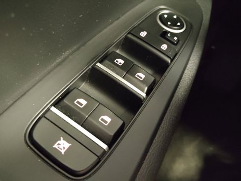 Used 2024 Kia Forte LXS w/ LXS Technology Package FWD image 27