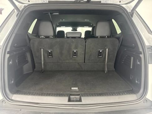 Used 2025 Buick Enclave Preferred FWD image 31
