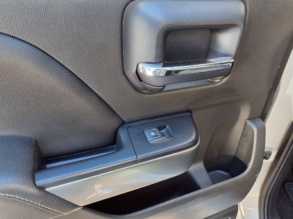 Used 2018 Chevrolet Silverado 1500 LT w/ All Star Edition RWD image 18