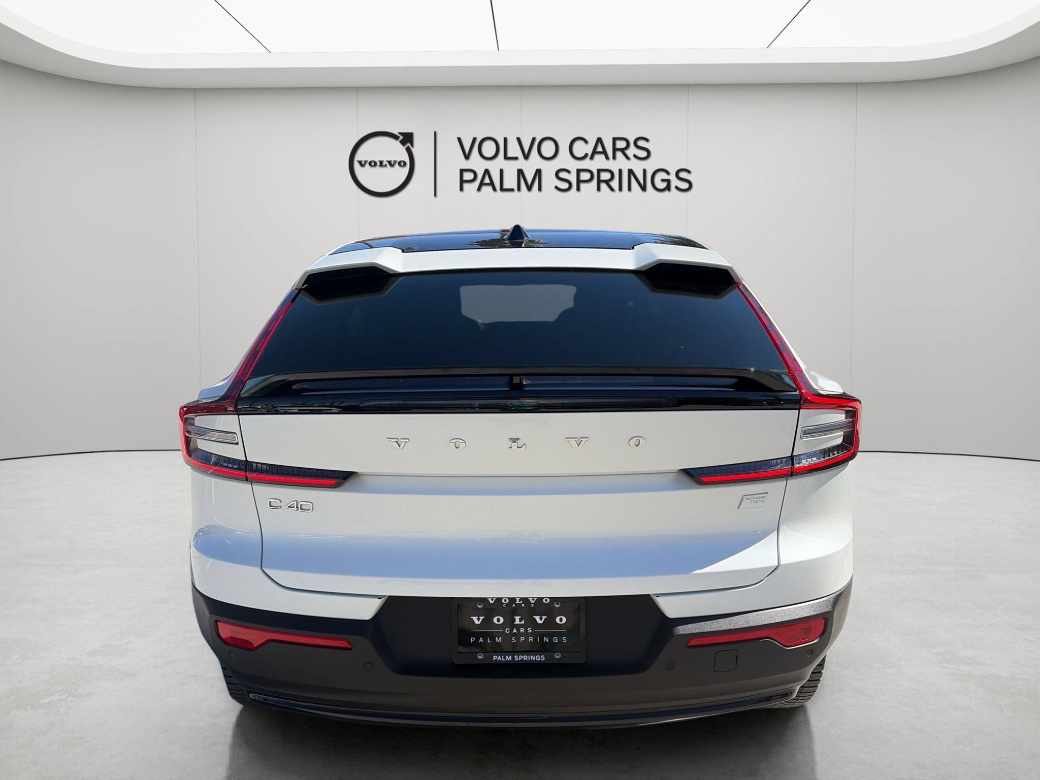 Used 2023 Volvo C40 P8 Recharge Ultimate AWD/4WD image 3