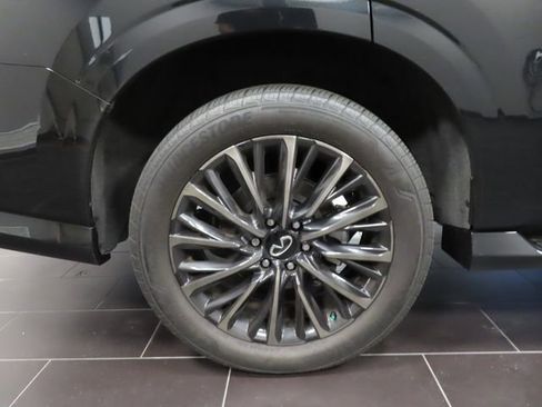 Used 2025 INFINITI QX80 Autograph AWD/4WD image 17