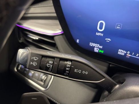 Used 2025 Buick Enclave Preferred image 33