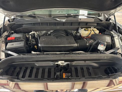 Used 2019 GMC Sierra 1500 SLT w/ SLT Premium Plus Package AWD/4WD image 10