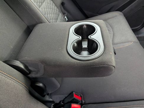 Used 2019 Chevrolet Equinox LT AWD/4WD image 16