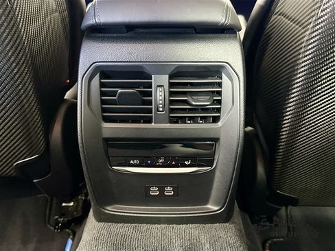 Used 2021 BMW M3 w/ M Carbon Exterior Package RWD image 32