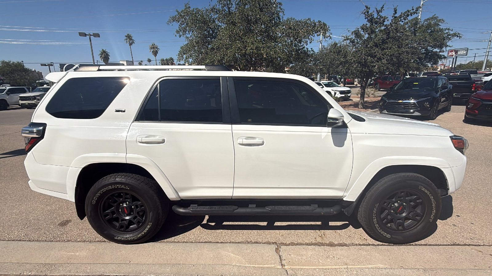 Used 2020 Toyota 4Runner SR5 Premium AWD/4WD image 10