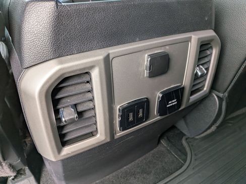 Used 2017 Ford F150 Lariat w/ Equipment Group 501A Mid image 28