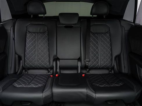 Used 2024 Audi SQ8 Prestige AWD/4WD image 19