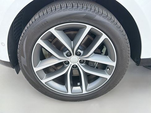 Used 2024 Land Rover Range Rover Long Wheelbase Autobiography AWD/4WD image 42