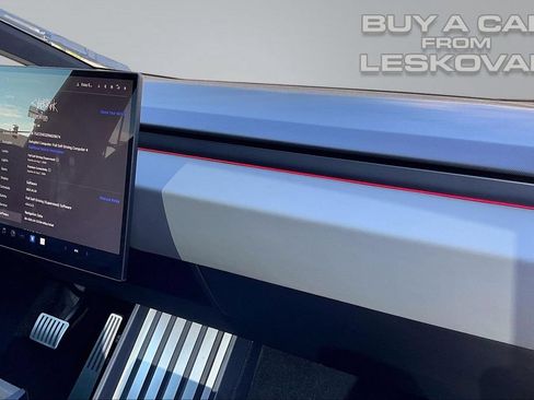 Used 2024 Tesla Cybertruck AWD Crew Cab image 16