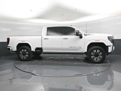 Used 2024 GMC Sierra 2500 Denali w/ Denali Reserve Package AWD/4WD image 2