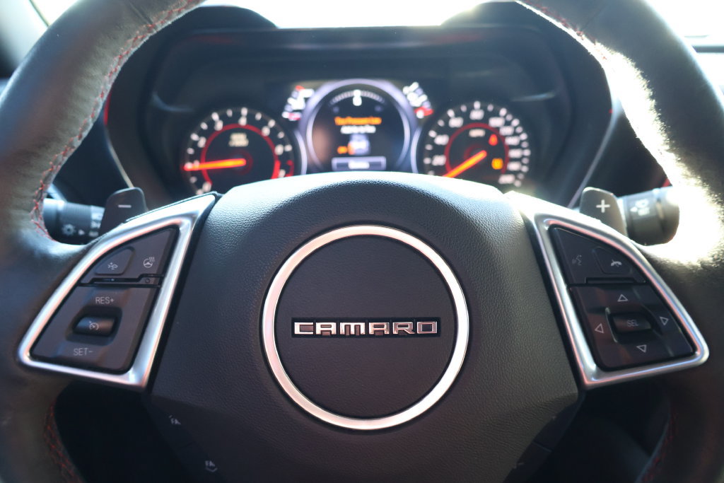 Used 2020 Chevrolet Camaro ZL1 RWD image 17