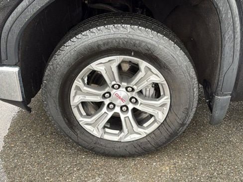 Used 2021 GMC Sierra 1500 SLT image 11