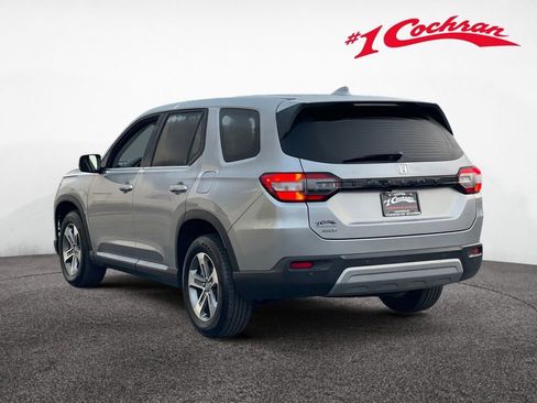 Used 2025 Honda Pilot EX-L image 5