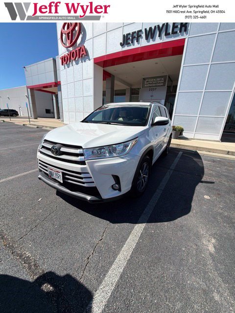 Used 2018 Toyota Highlander XLE w/ Protection Package #3 AWD/4WD image 1