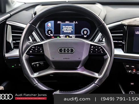 Used 2022 Audi Q4 e-tron Prestige image 19