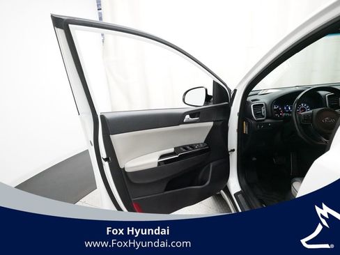 Used 2018 Kia Sportage EX w/ EX Sport Appearance Package AWD/4WD image 27