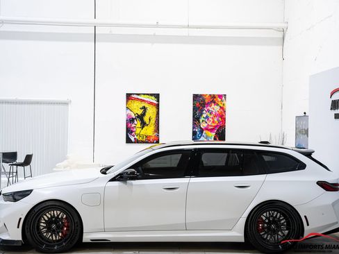Used 2026 BMW M5 Touring AWD/4WD image 14