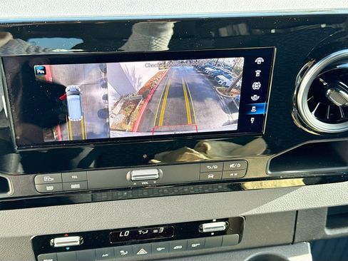 New 2024 Mercedes-Benz Sprinter 2500 image 15